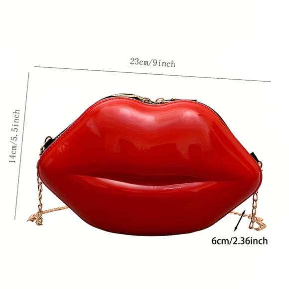Lips shape clutch - Picture 3 of 5